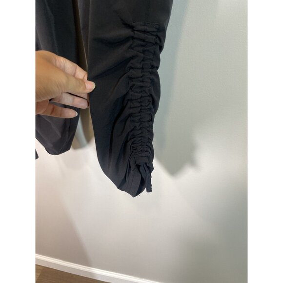 Athleta Aspire Ruched Black Athletic Capri Pants Size 4 Zip Pockets Eco-Friendly - Picture 11 of 12